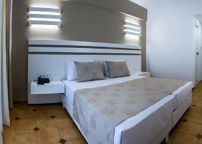 Gaia In Style - Adults Only